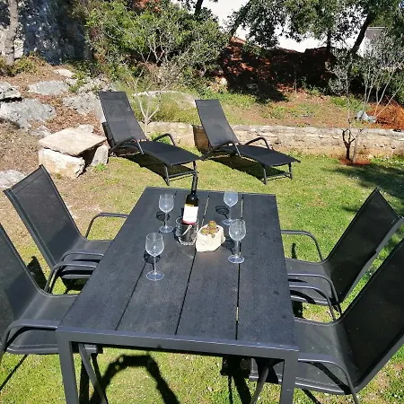 Διαμέρισμα Garden